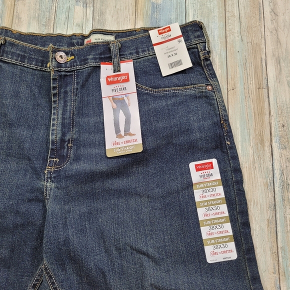 Wrangler Classic Blue Denim Jeans - Picture 5 of 11